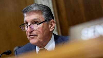 Committee chairman Joe Manchin (D-WV) speaks during an Energy and Natural Resources Senate Committee hearing on the federal response to escalating wildfires and to evaluate reforms to land management and wildland firefighter recruitment and retention on Capitol Hill in Washington, U.S., June 8, 2023. REUTERS/Amanda Andrade-Rhoades (REUTERS)