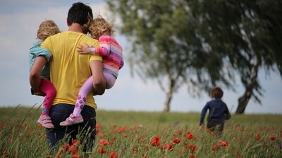 The effort to stay fit becomes more difficult for parents, who frequently prioritise their children's demands over their own. (Unsplash) The effort to stay fit becomes more difficult for parents, who frequently prioritise their children's demands over their own. (Unsplash)