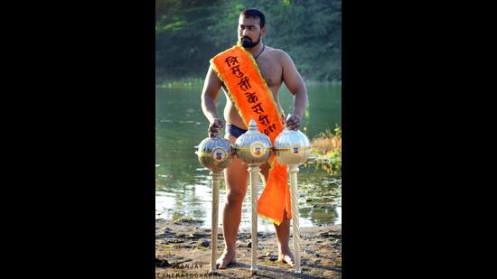 Chauddhary recently underwent training under coach Patel both in the mud- and mat- techniques for the world championship. (HT PHOTO)