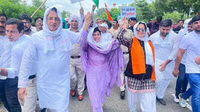 (From left) Senior Congress leaders Randeep Surjewala, Kumari Selja and Kiran Choudhry during the protest on Thursday. (HT Photo)