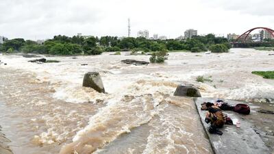 A woman washing cloth near Pavana river on Thursday. While the ghat areas in Pune district have reported rainfall in four digits, lack of strong spells has left the city facing a deficit of over 100mm in this monsoon season. (HT) A woman washing cloth near Pavana river on Thursday. While the ghat areas in Pune district have reported rainfall in four digits, lack of strong spells has left the city facing a deficit of over 100mm in this monsoon season. (HT)