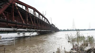 Officials said that certain areas along the floodplains are still inundated with as much as a foot of water, and the damage to these parks and projects can only be calculated once the water recedes further. (Vipin Kumar/ HT Photo) Officials said that certain areas along the floodplains are still inundated with as much as a foot of water, and the damage to these parks and projects can only be calculated once the water recedes further. (Vipin Kumar/ HT Photo)