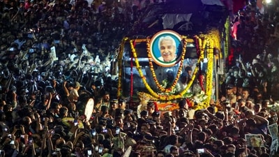 Kerala ex-Chief Minister Oommen Chandy's body being taken to his hometown Puthupally in Kottayam. (PTI File) Kerala ex-Chief Minister Oommen Chandy's body being taken to his hometown Puthupally in Kottayam. (PTI File)