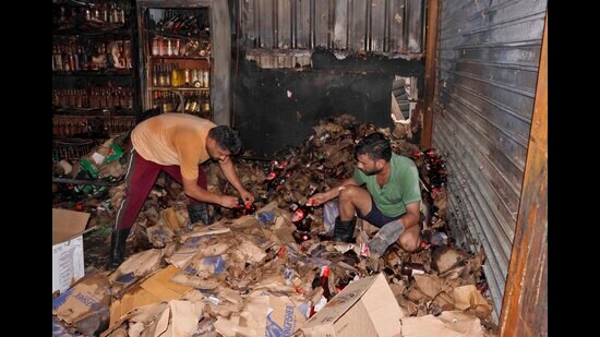 Fire broke out at liquor vend and tavern situated at Dugri here in Ludhiana. (HT PHOTO)