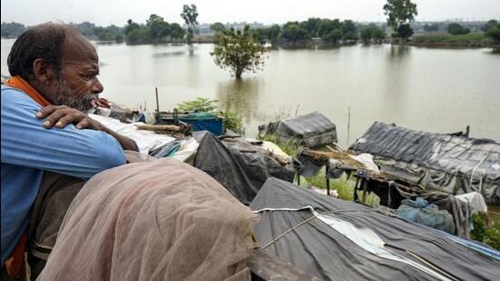 Out of 12 administrative zones falling under the jurisdiction of MCD, localities in six zones have been hit by the flood over the last week. (PTI)
