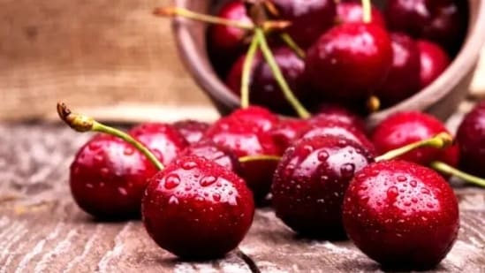 Consumption of cherries every two hours helps in relieving the burning sensation in the urine.&nbsp;(Unsplash)