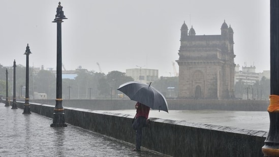 Mumbai has been experiencing heavy rainfall for a few days, and the intensity has increased over the past 2-3 days. (File) Mumbai has been experiencing heavy rainfall for a few days, and the intensity has increased over the past 2-3 days. (File)