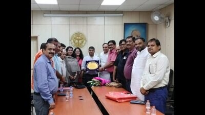 In addition, the delegation from the federation discussed sanitation and sewer issues in residential areas during the meeting. (HT Photo)