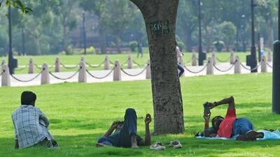 The combination of humidity with heat is worse for human health since people cool down by sweating. (HT Photo)