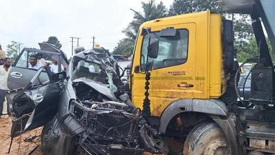 The vehicles collided in Mangaluru - Bengaluru highway. (HT Photo) The vehicles collided in Mangaluru - Bengaluru highway. (HT Photo)