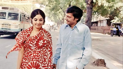 Vidya Sinha and Amol Palekar in a scene from Chhoti Si Baat (1976). (Film still) Vidya Sinha and Amol Palekar in a scene from Chhoti Si Baat (1976). (Film still)