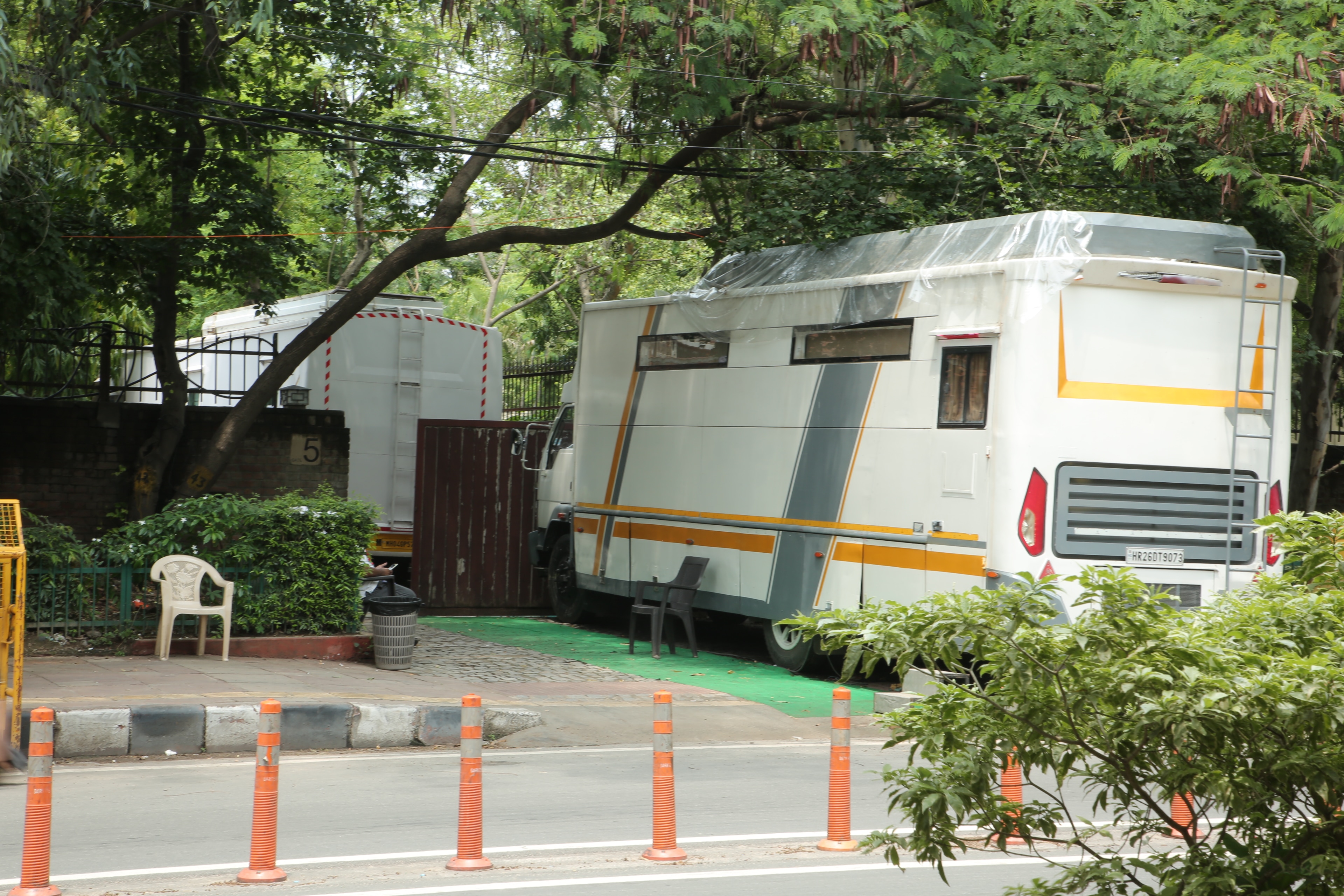 Vanity vans have been spotted outside Miranda House college in North Campus, Delhi. (Photo: Manoj Verma/HT) Vanity vans have been spotted outside Miranda House college in North Campus, Delhi. (Photo: Manoj Verma/HT)