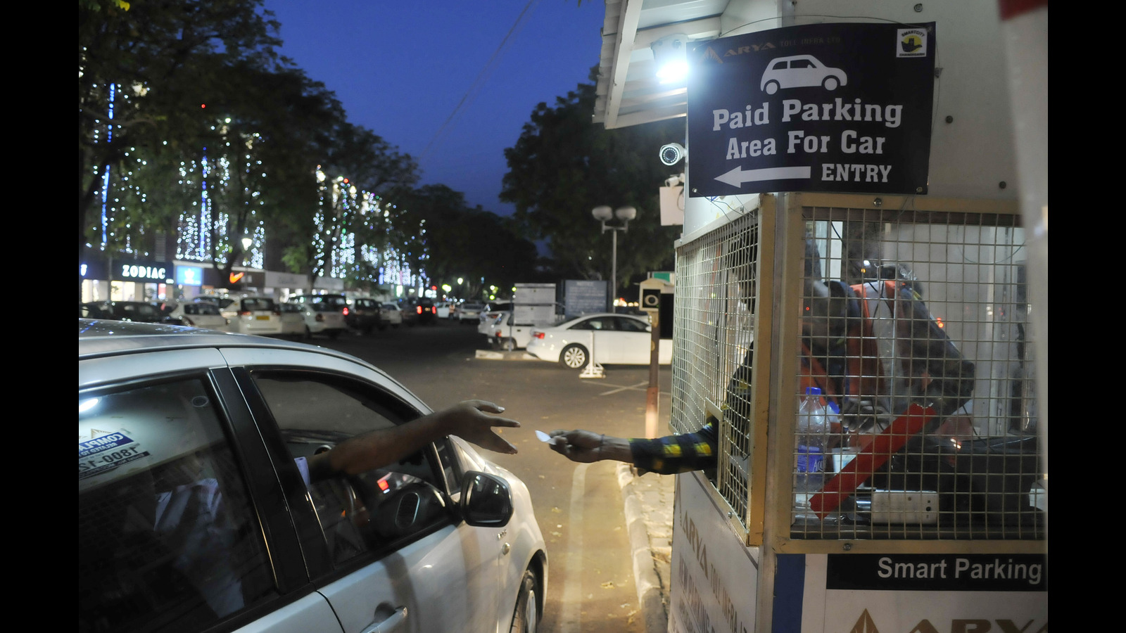 Chandigarh MC proposes hike in four-wheeler parking rates - Vimarsana News