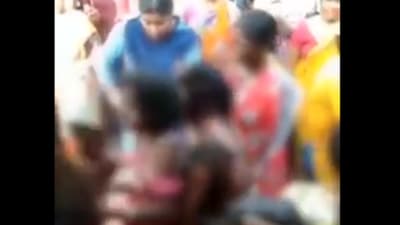 A purported video of the incident was shared by BJP I-T cell head Amit Malviya (Twitter/video screengrab) A purported video of the incident was shared by BJP I-T cell head Amit Malviya (Twitter/video screengrab)