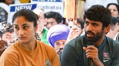 Wrestlers Bajrang Punia, Vinesh Phogat during a press conference. (Hindustan Times) Wrestlers Bajrang Punia, Vinesh Phogat during a press conference. (Hindustan Times)