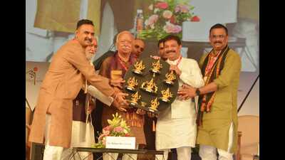 RSS chief says temples must help people in need; hails Swachh Bharat Mission. (Rajesh Kumar)