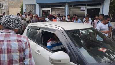 The murderous attack took place in Lohgarh, Zirakpur. The NRI was booked on the complaint of Inderjit’s mother Jaswinder Kaur. She told the police that Jaswinder and Inderjit used to run a de-addiction centre at Una district in Himachal Pradesh. (HT File Photo) The murderous attack took place in Lohgarh, Zirakpur. The NRI was booked on the complaint of Inderjit’s mother Jaswinder Kaur. She told the police that Jaswinder and Inderjit used to run a de-addiction centre at Una district in Himachal Pradesh. (HT File Photo)