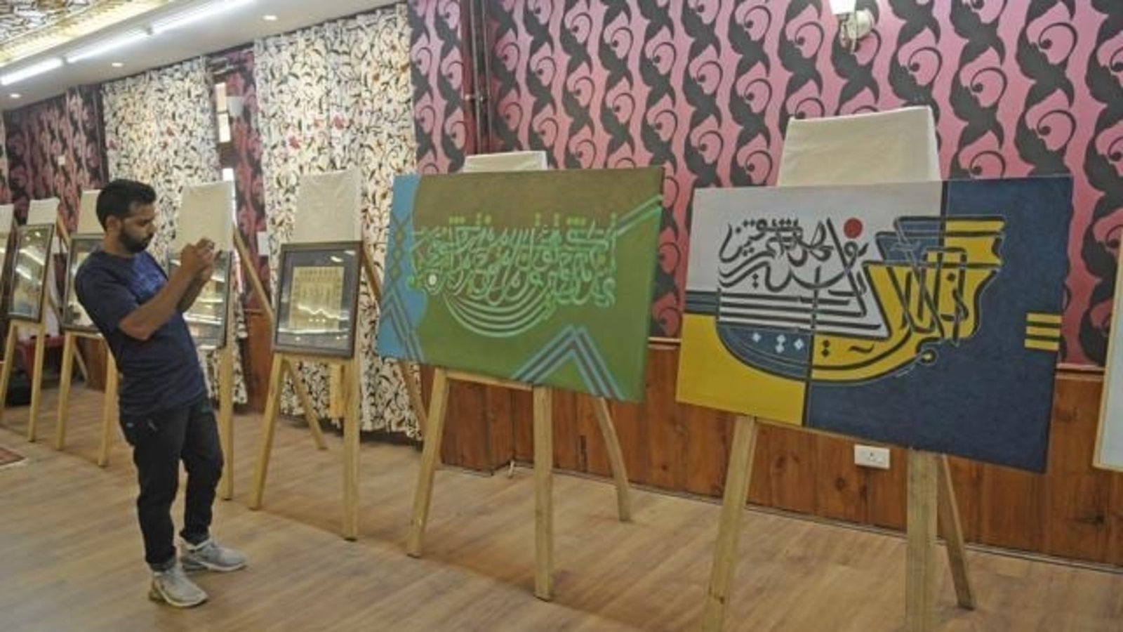 Artistic exhibition in Srinagar features the stunning creations of calligraphers - Vimarsana News