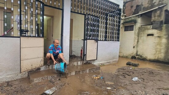 "Navsari received heavy rains between 8 am and 12 am, leading to water logging in many parts of the city. Water has receded almost everywhere, but some low-lying areas are still waterlogged", Yadav added. &nbsp;&nbsp;(PTI)