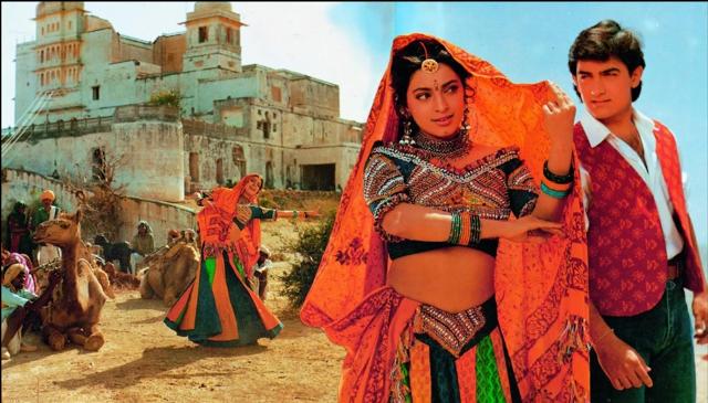Juhi Chawla and Aamir Khan in Ghunghat Ki Adh Se Juhi Chawla and Aamir Khan in Ghunghat Ki Adh Se