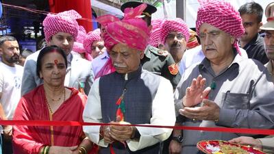 Governor Shiv Pratap Shukla inaugurated the eight-day fair Minjar Fair of Chamba. (HT Photo)