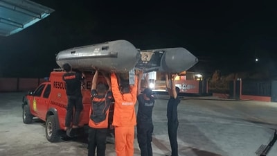 Six people were rescued and taken to hospital for treatment, it added, and the cause of the sinking was being investigated.&nbsp; (REUTERS)