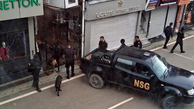 NSG team inspecting the blast site on Shimla’s Mall Road. (Deepak Sansta?HT)