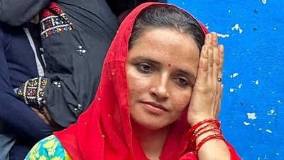 Seema Haider, who travelled from Karachi in Pakistan, has said that she met her partner Sachin Meena in Rabupura village 90 km from Delhi, in a gaming chatroom (AFP File Photo) Seema Haider, who travelled from Karachi in Pakistan, has said that she met her partner Sachin Meena in Rabupura village 90 km from Delhi, in a gaming chatroom (AFP File Photo)
