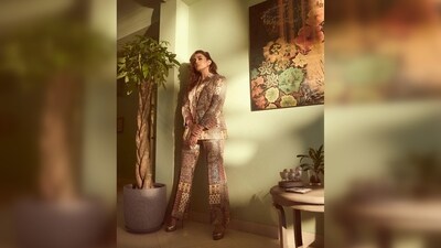 Huma Qureshi stepped out looking like a piece of art in an embellished pantsuit from the label EIZA by Kaaj. (Instagram/@iamhumaq) Huma Qureshi stepped out looking like a piece of art in an embellished pantsuit from the label EIZA by Kaaj. (Instagram/@iamhumaq)