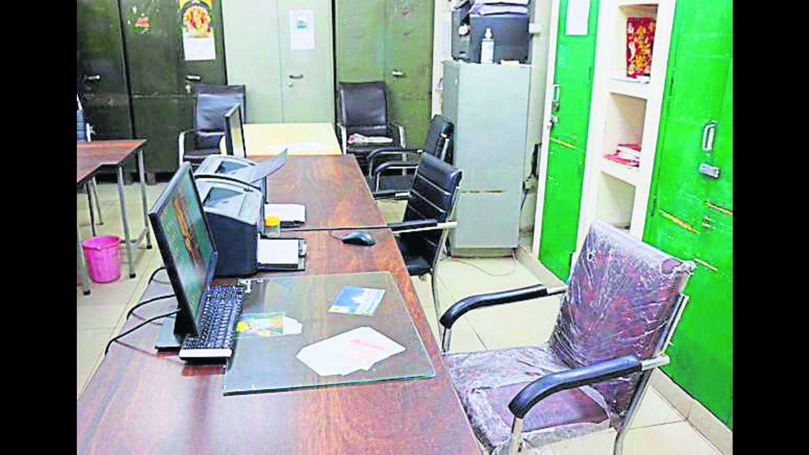 Ludhiana: Offices deserted as over 250 employees go on 2-day strike - Vimarsana News