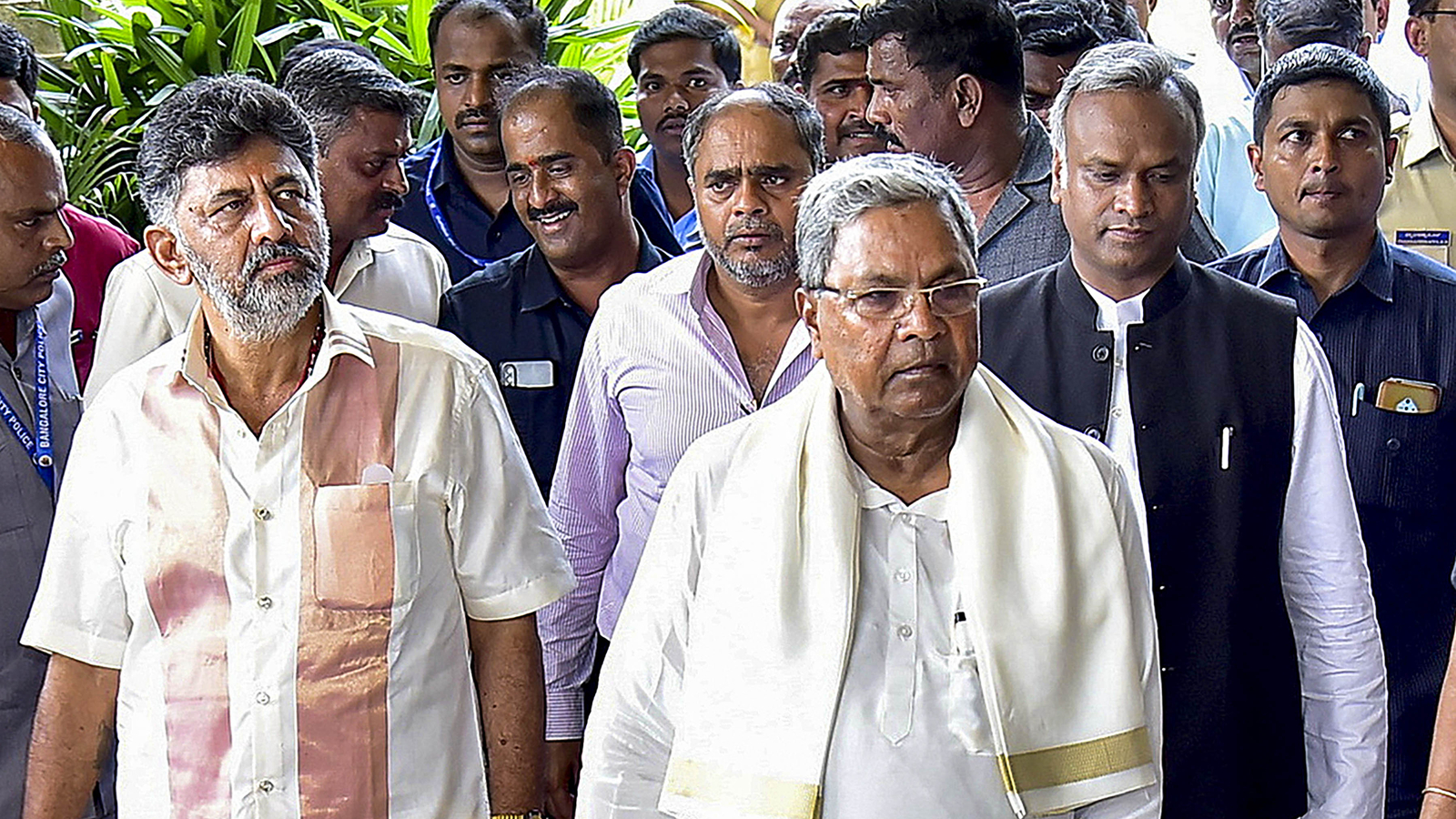 No disgruntlement: Karnataka CM, DCM amid reports of complaint by 30 MLAs | Bengaluru - Vimarsana News