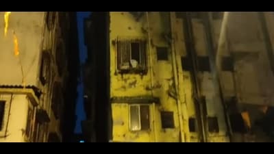 Four storeyed building tilts in Nalasopara, residents evacuated