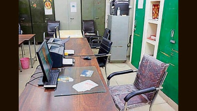 An empty room at the DC office after employees went on strike in Ludhiana. (HT PHOTO) An empty room at the DC office after employees went on strike in Ludhiana. (HT PHOTO)