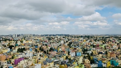 The Quora user's reply to post asking if 94.1 LPA is too low to survive in Bengaluru will leave you in splits (representational image). (Unsplash/@2umang) The Quora user's reply to post asking if 94.1 LPA is too low to survive in Bengaluru will leave you in splits (representational image). (Unsplash/@2umang)