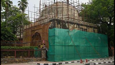 Repair works at the tomb by the Delhi government’s department of archaeology, under whose jurisdiction the structure falls, are underway. (Vipin Kumar/HT Photo) Repair works at the tomb by the Delhi government’s department of archaeology, under whose jurisdiction the structure falls, are underway. (Vipin Kumar/HT Photo)