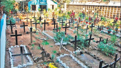 TMC had filed an affidavit in reply to the PIL stating that the civic body had reserved in all 19 plots for cemeteries, burial grounds and crematoriums and six were already being used as cremation grounds. (HT Photo)