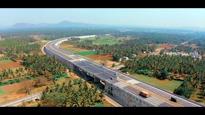 The Bengaluru-Mysuru expressway, spanning 117 km, was constructed at a cost of ₹8,408 crore. (ANI) The Bengaluru-Mysuru expressway, spanning 117 km, was constructed at a cost of ₹8,408 crore. (ANI)