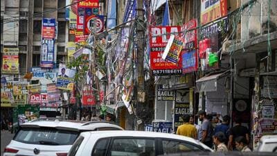 The order comes while hearing a bunch of public interest litigations by residents of Mukherjee Nagar. (Sanchit Khanna/HT Photo) The order comes while hearing a bunch of public interest litigations by residents of Mukherjee Nagar. (Sanchit Khanna/HT Photo)