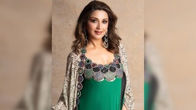 Sonali Bendre's dress features hand embroidery work and comes in the shade emerald. (Instagram/@sonalibendre) Sonali Bendre's dress features hand embroidery work and comes in the shade emerald. (Instagram/@sonalibendre)