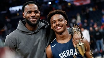 LeBron James with son Bronny LeBron James with son Bronny