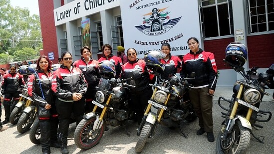 As part of the 24th-anniversary celebrations of the Kargil Vijay Diwas, a group of 25 women bikers on Monday set off on the last leg of "Naari Sashaktikaran" rally from Delhi to Drasscovering a distance of 1,000 kilometres in seven days.(ANI)