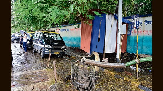 Mumbai, India - July 25, 2023: Two woman aged 26 and 30 were injured after a labourer drunk took his friends cab for a ride and knocked them in Wadala near Vidyalankar college in Wadala East. Both the woman have been admitted in KEM hospital the accused and the taxi driver has been booked and arrested. The police said the taxi driver had forgotten his keys to the car when the friend took it for a ride, in Mumbai, India, on Tuesday, July 25, 2023. (Photo by Anshuman Poyrekar/ Hindustan Times) (Hindustan Times)