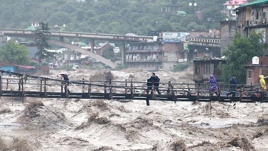 The downpour has exacted a heavy toll. HP reported 108 deaths till July 14 while Uttarakhand reported 26 till July 15. ((Aqil Khan/HT))
