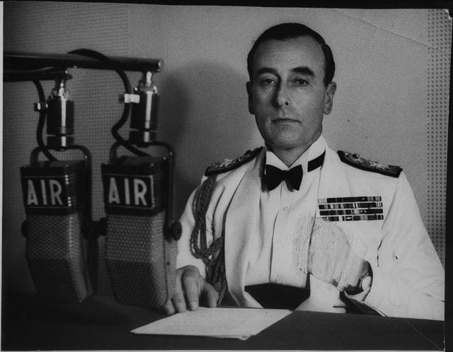 Louis Mountbatten at the All India Radio Broadcast office. “Using every weapon in his oratorical armoury, Mountbatten told the princes that he was about to present them with a ‘take it or leave it’ offer, which would not be repeated. They would be given instruments to sign, which provided for accession on just three subjects – defence, foreign affairs and communications. Their internal affairs would be left untouched.” (KL Luthra/HT Photo) Louis Mountbatten at the All India Radio Broadcast office. “Using every weapon in his oratorical armoury, Mountbatten told the princes that he was about to present them with a ‘take it or leave it’ offer, which would not be repeated. They would be given instruments to sign, which provided for accession on just three subjects – defence, foreign affairs and communications. Their internal affairs would be left untouched.” (KL Luthra/HT Photo)