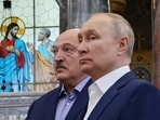 Russia's President Vladimir Putin (R) and Belarus' President Alexander Lukashenko (L)