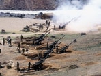 File photo of 155mm Bofors howitzers blasting away Pakistani bunkers in Drass sector during 1999 Kargil war.