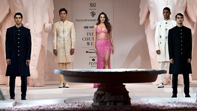 "As a showstopper, it was the perfect outfit. It was such a versatile outfit. We styled it in a western way and that's the beauty of all the creations. They are all versatile and you can wear them as per your taste," Kiara Advani told reporters after the event. (ANI) "As a showstopper, it was the perfect outfit. It was such a versatile outfit. We styled it in a western way and that's the beauty of all the creations. They are all versatile and you can wear them as per your taste," Kiara Advani told reporters after the event. (ANI)