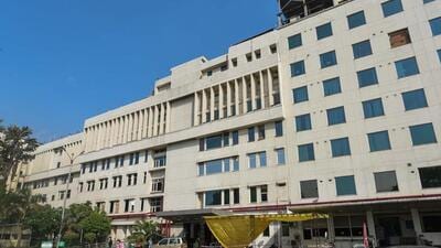 Dr Satnam Singh Chhabra, the doctor who was attacked by a 21-year-old man, is chairman, neurosurgery at the Sir Ganga Ram Hospital (HT File Photo) Dr Satnam Singh Chhabra, the doctor who was attacked by a 21-year-old man, is chairman, neurosurgery at the Sir Ganga Ram Hospital (HT File Photo)