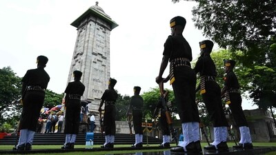 President Droupadi Murmu also paid tributes and said that heroic stories of bravehearts will always inspire generations to come. (AFP) President Droupadi Murmu also paid tributes and said that heroic stories of bravehearts will always inspire generations to come. (AFP)