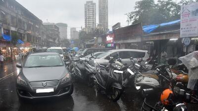 Mumbai, India – July 26, 2023: A visitor parked the Car at Kalbadevi Road area, in Mumbai, India, on Wednesday, July 26, 2023. (Photo by Bhushan Koyande/HT Photo) Mumbai, India – July 26, 2023: A visitor parked the Car at Kalbadevi Road area, in Mumbai, India, on Wednesday, July 26, 2023. (Photo by Bhushan Koyande/HT Photo)